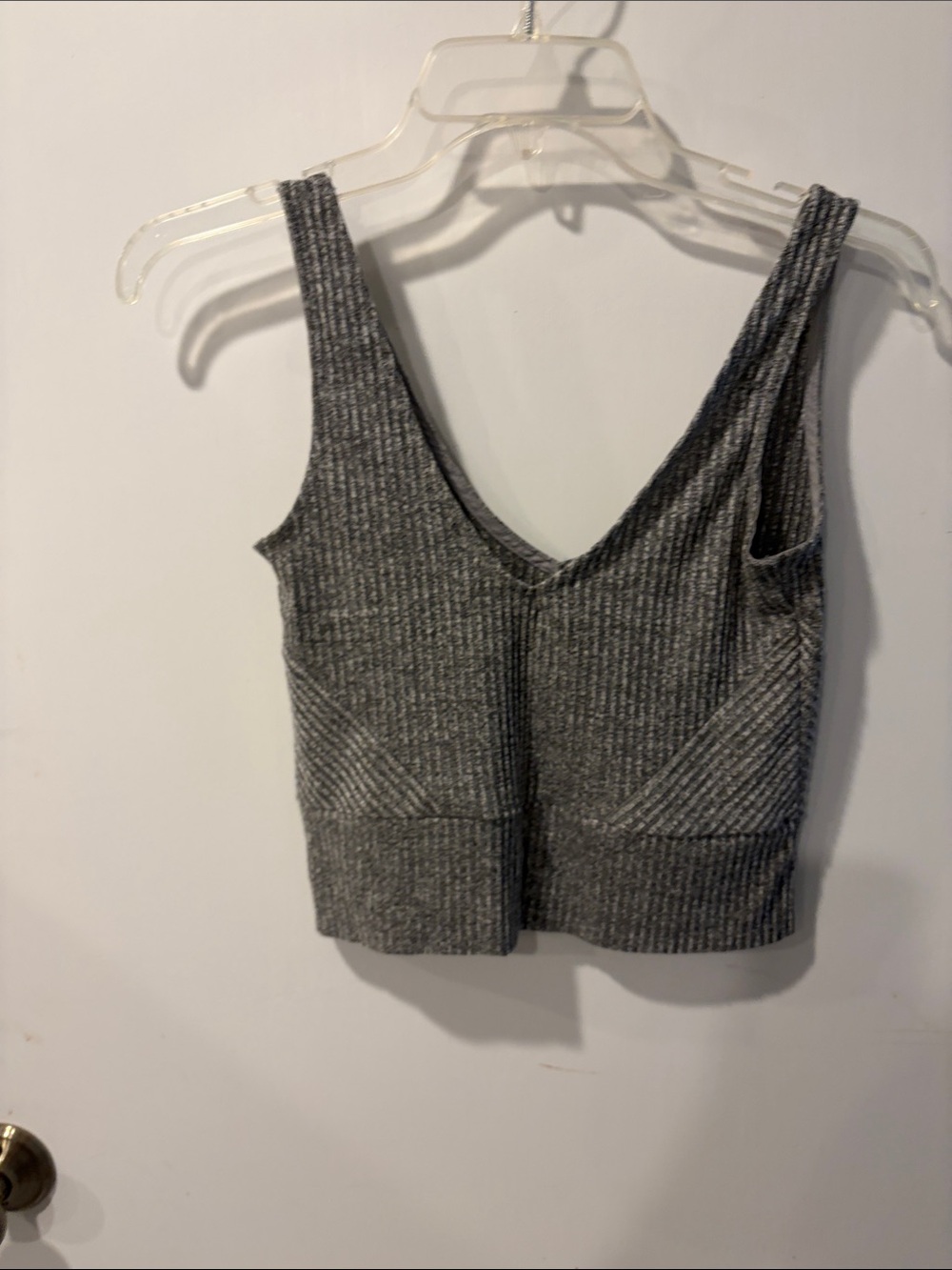 Bardot size 4 Ribbed V-Neck Cropped Tank Top - Gray